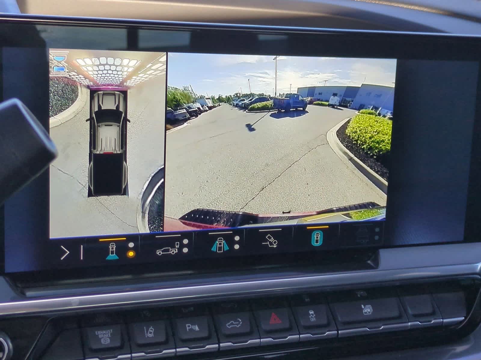 Thumbnail: 2025 Chevrolet Silverado 3500 - 31