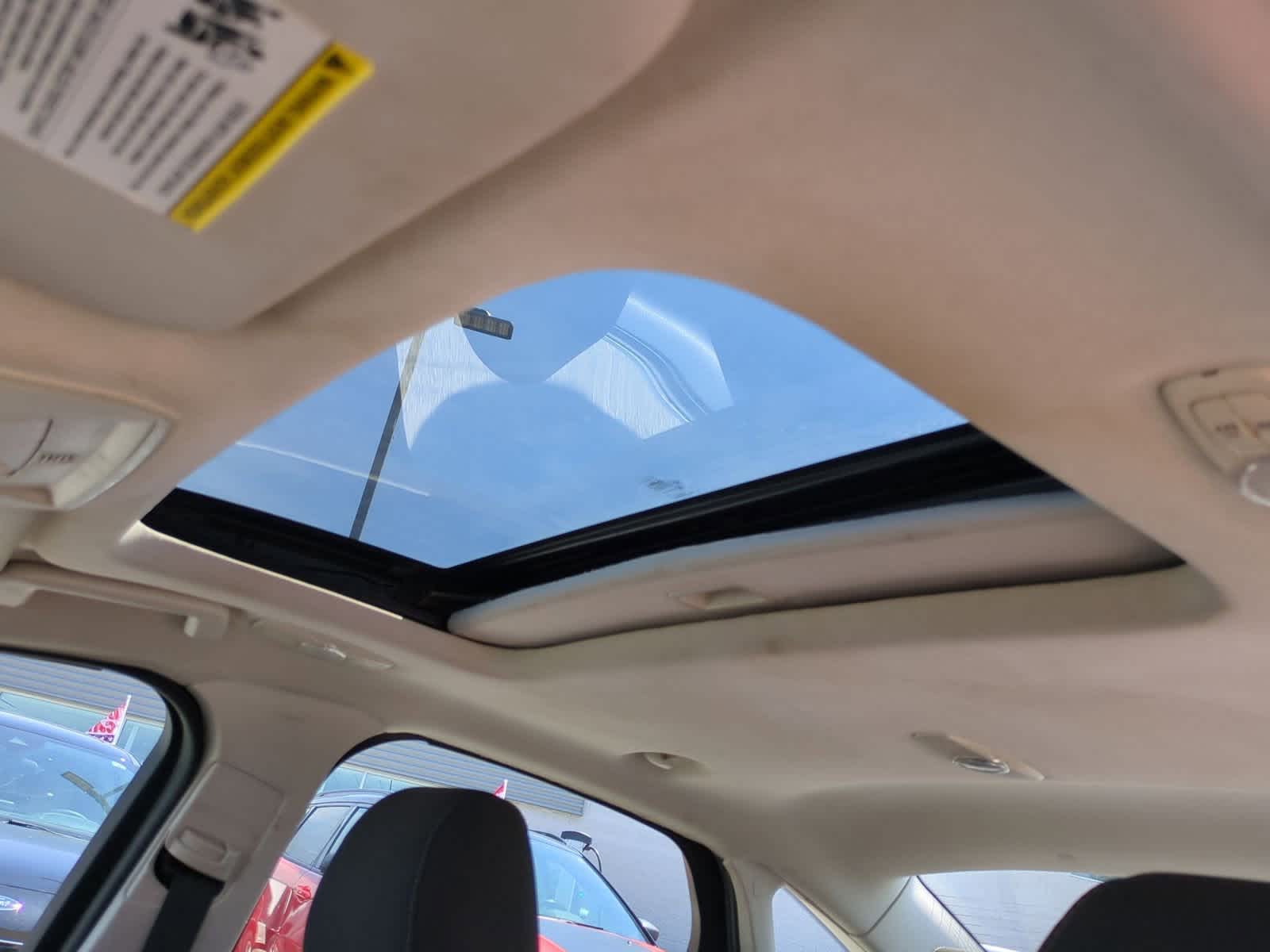 Thumbnail: 2014 Ford Focus - 19