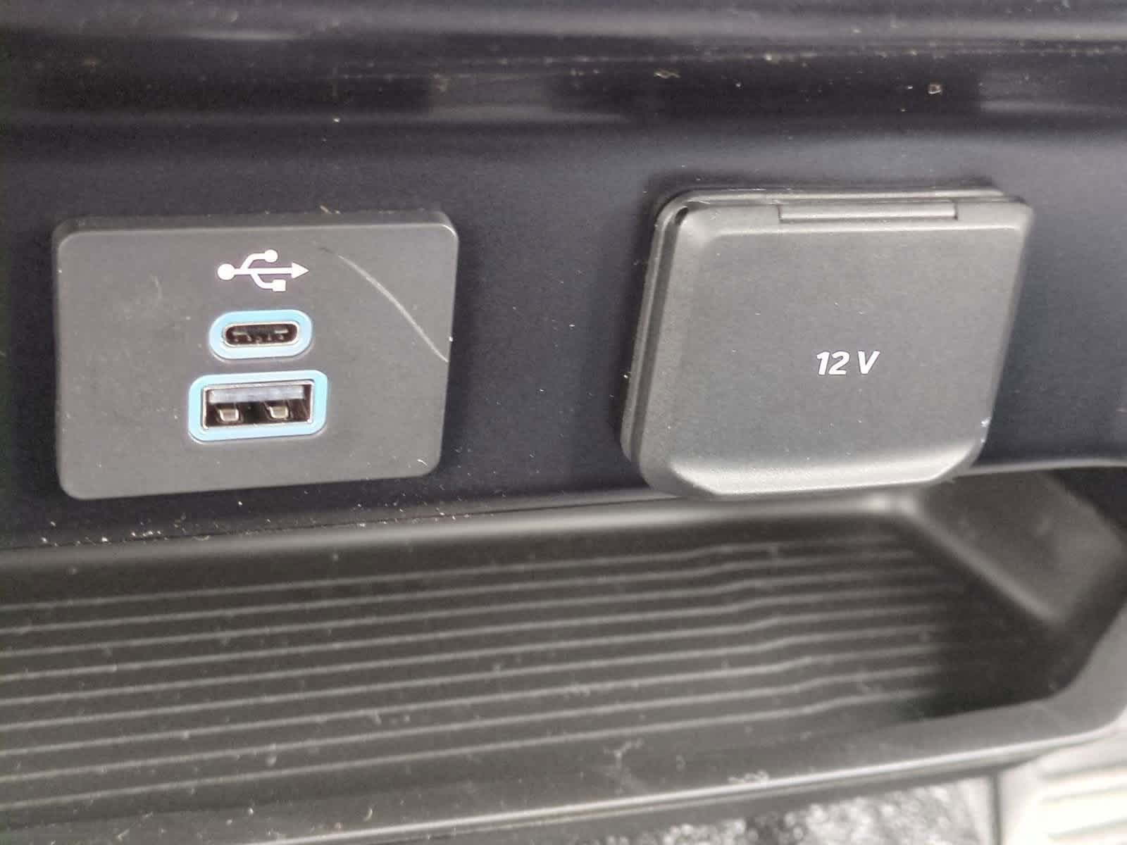 Thumbnail: 2025 Ford Econoline - 25