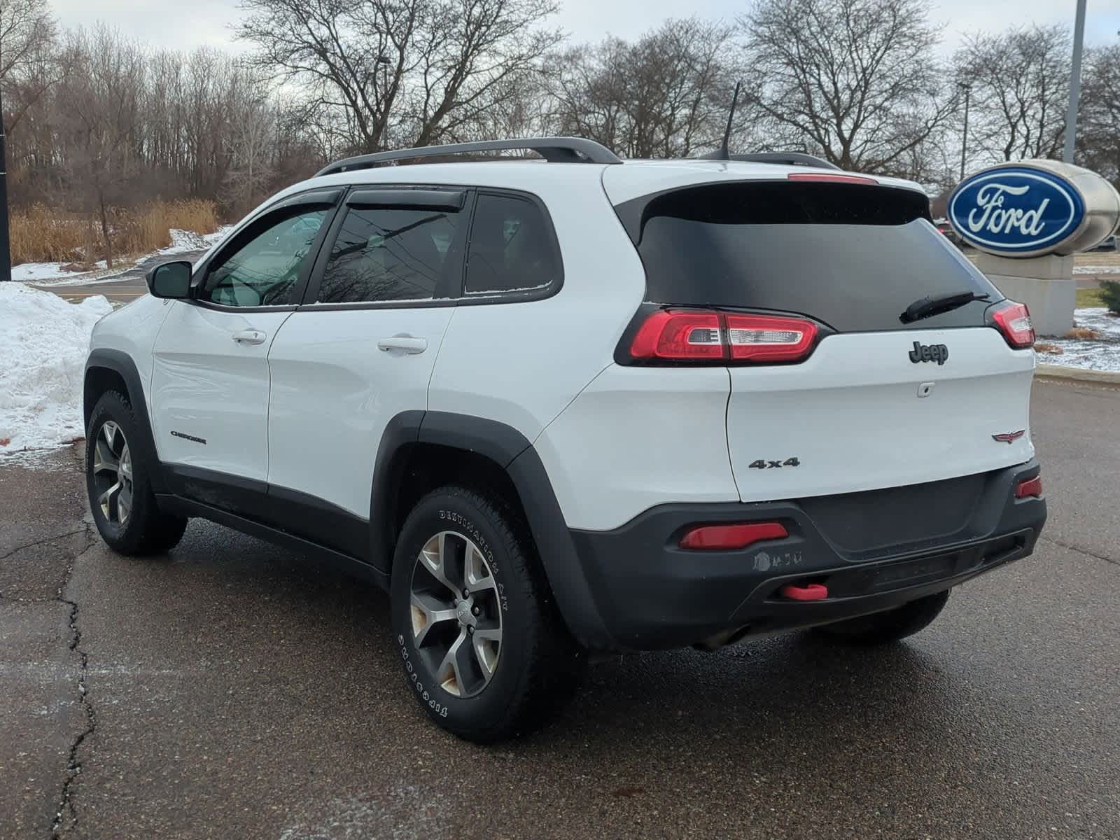 Thumbnail: 2017 Jeep Cherokee - 6