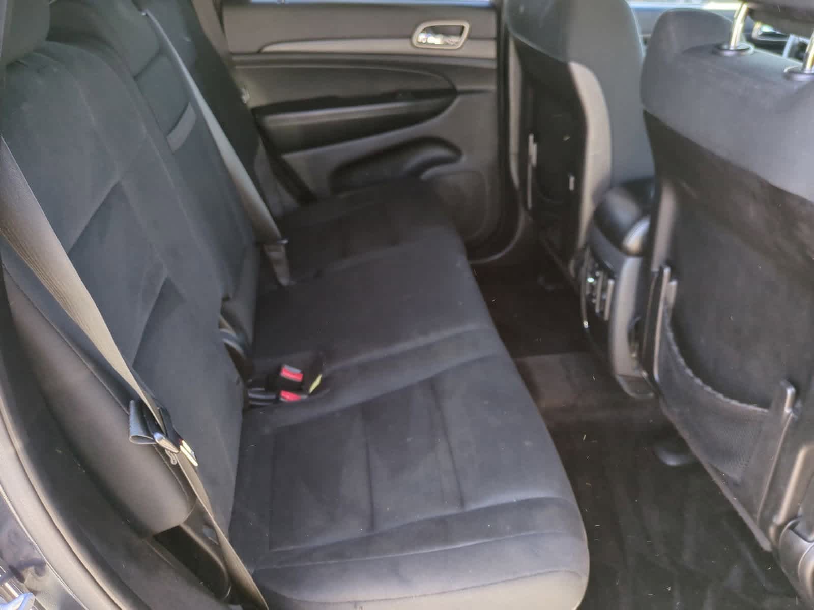 Thumbnail: 2015 Jeep Grand Cherokee - 20