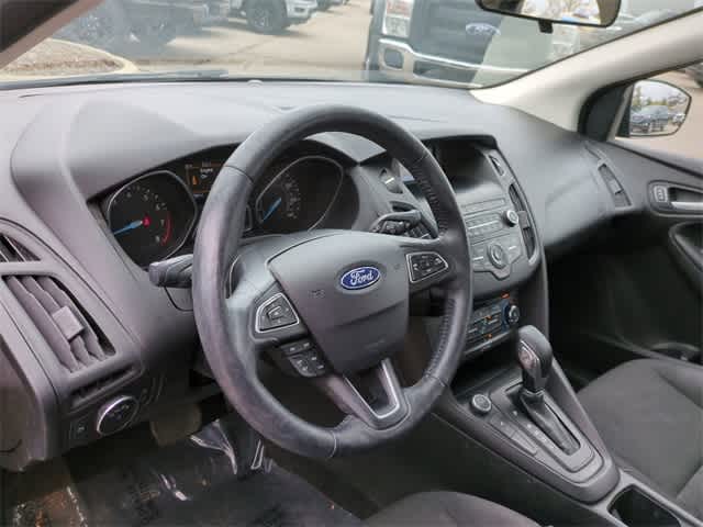2018 Ford Focus SE 10