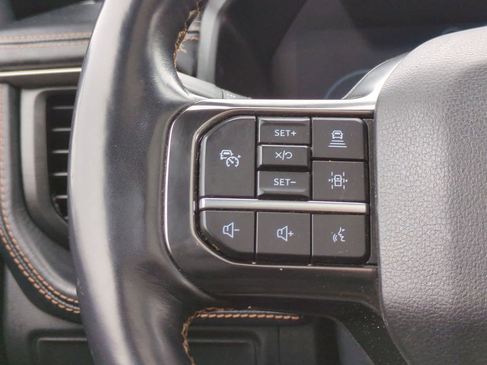 2022 Ford Expedition MAX Platinum 25