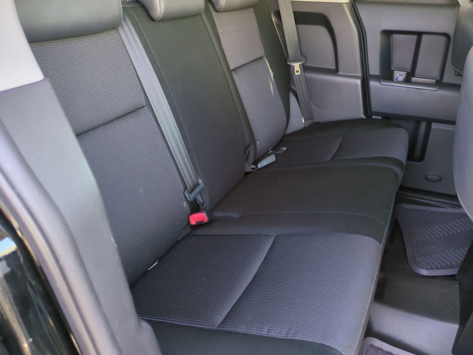 Thumbnail: 2010 Toyota FJ Cruiser - 21