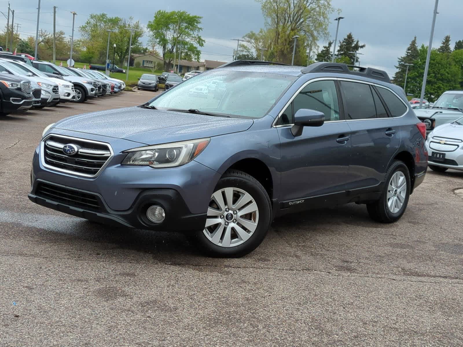 2018 Subaru Outback Premium -
                  Waterford, MI