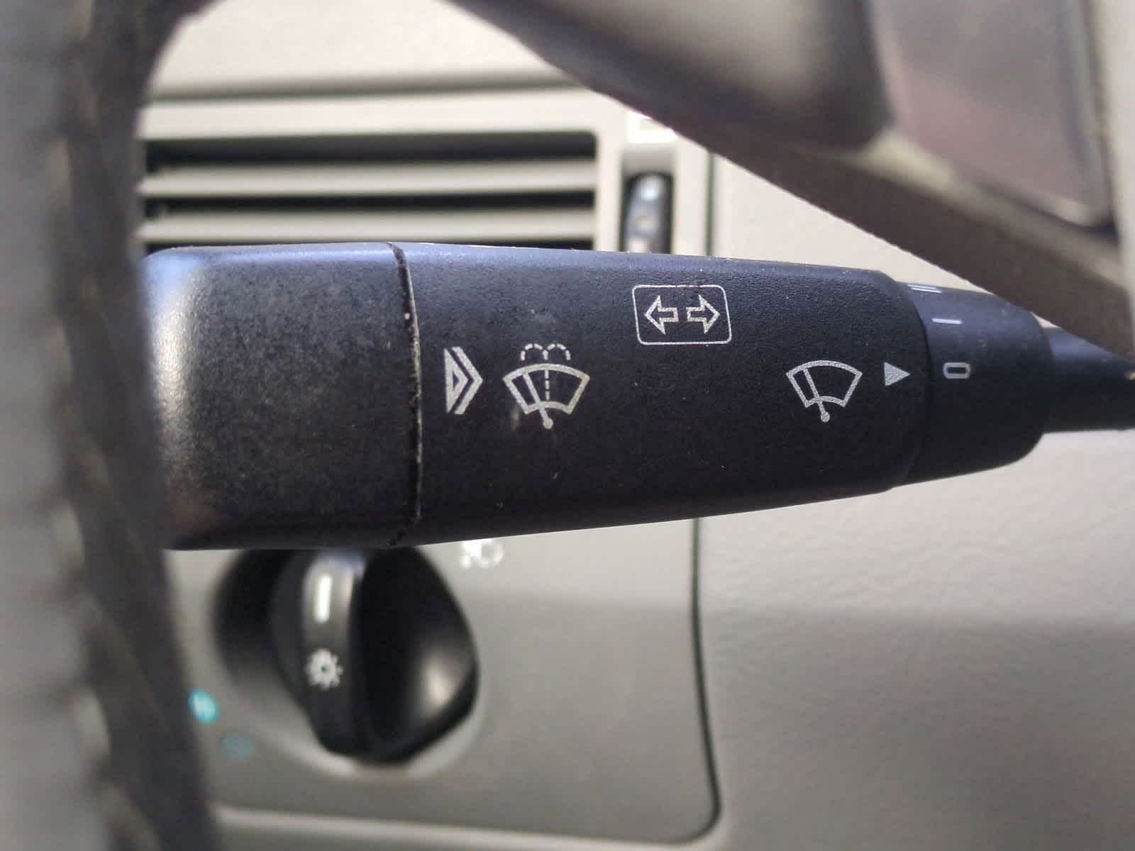 Thumbnail: 2004 Chrysler Crossfire - 23