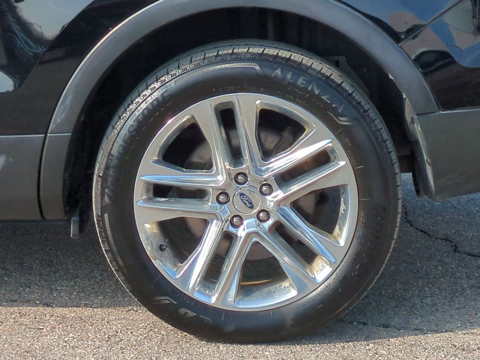 Thumbnail: 2016 Ford Explorer - 14