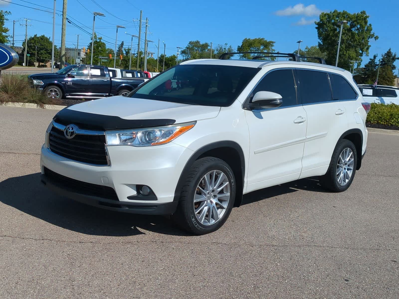 Thumbnail: 2014 Toyota Highlander - 4
