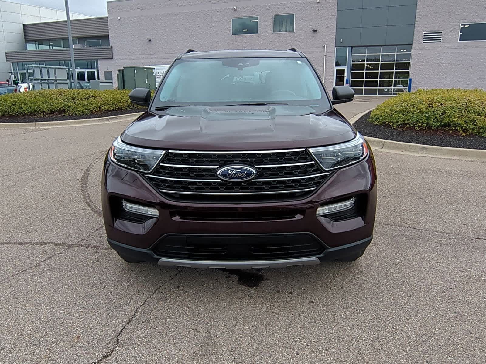 Thumbnail: 2022 Ford Explorer - 3