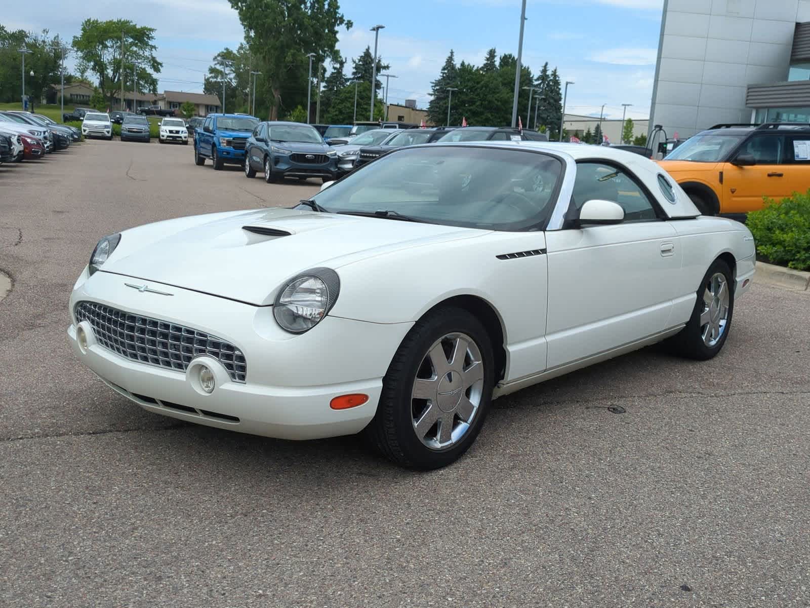 Thumbnail: 2002 Ford Thunderbird - 4