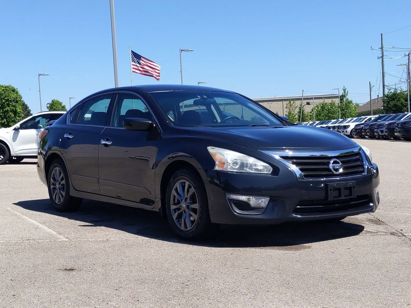 Thumbnail: 2015 Nissan Altima - 2