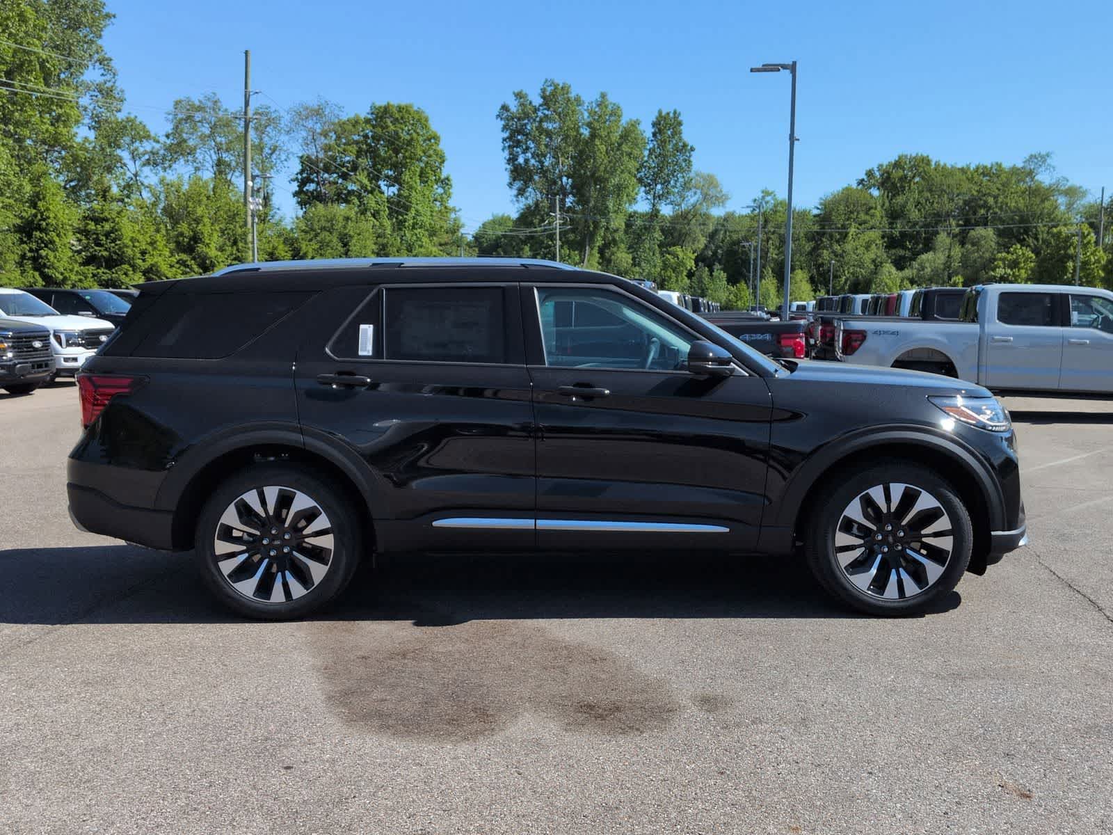 Thumbnail: 2026 Ford Explorer - 8