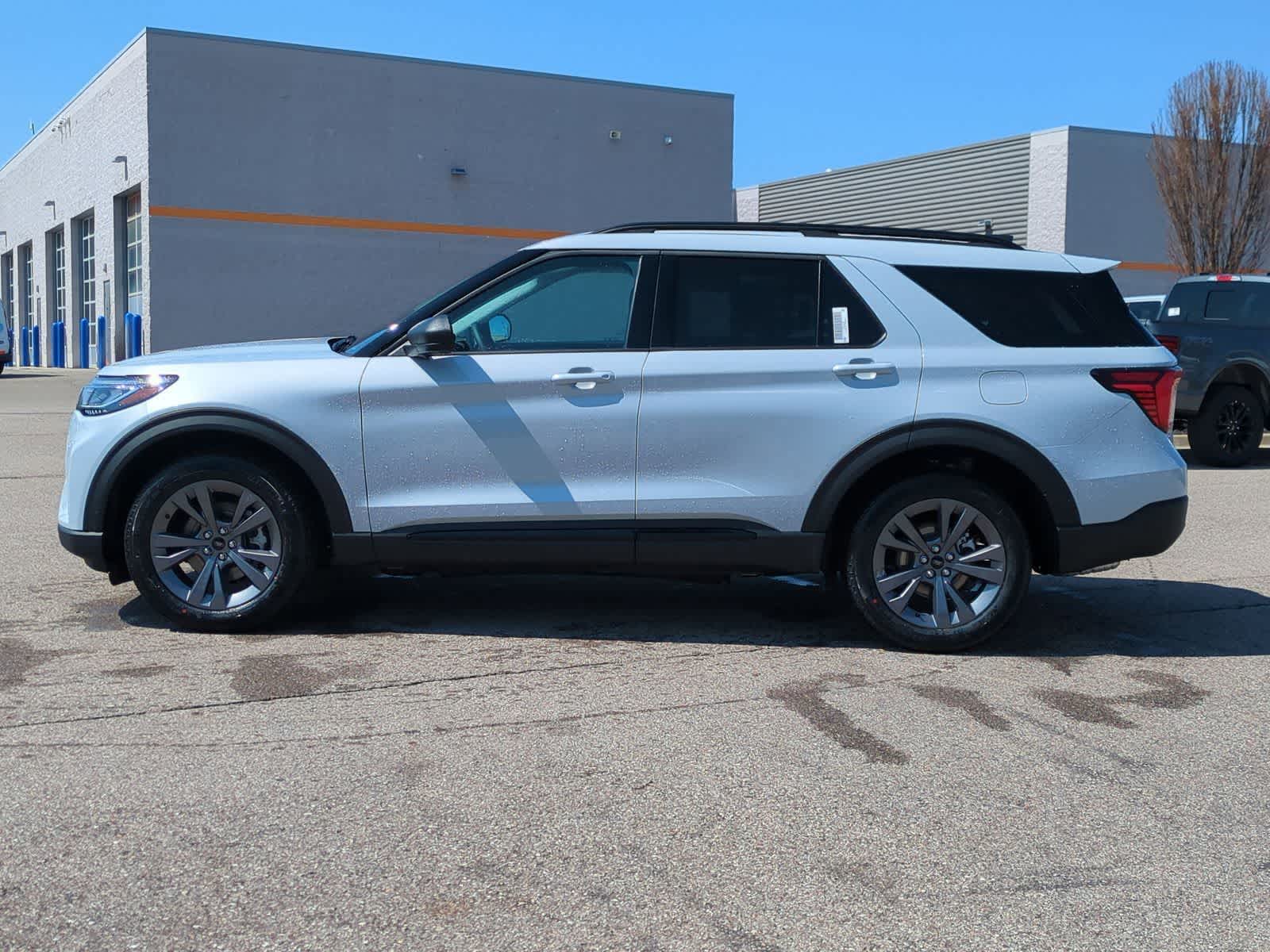 2026 Ford Explorer  -
                  Waterford, MI
