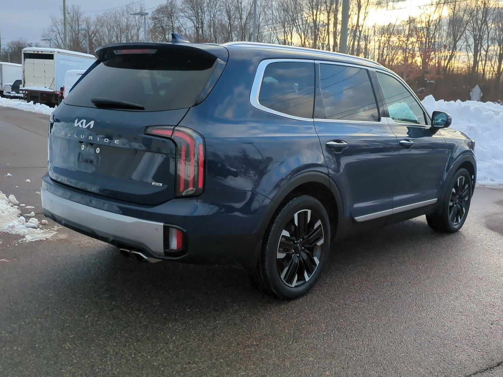 Thumbnail: 2023 Kia Telluride - 8