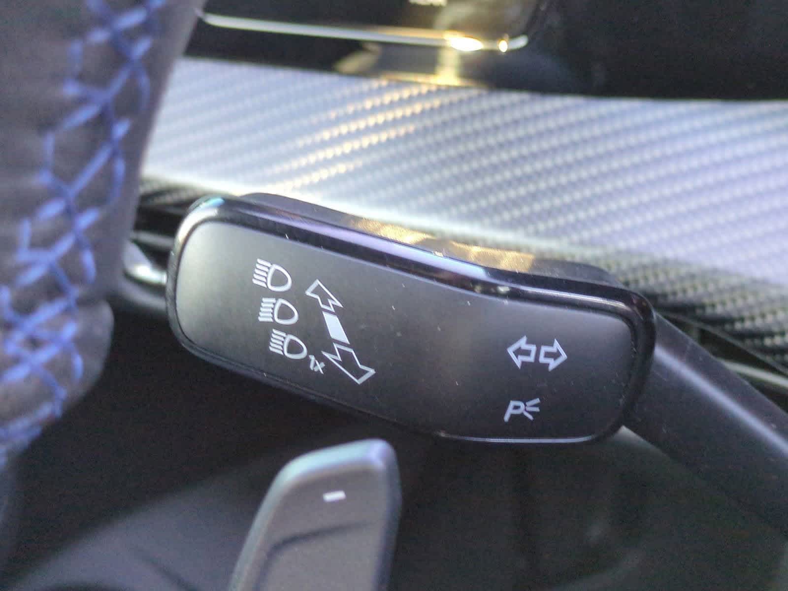 Thumbnail: 2025 Volkswagen Golf - 24