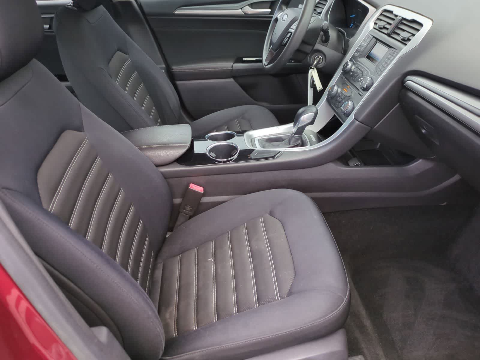 Thumbnail: 2013 Ford Fusion - 21