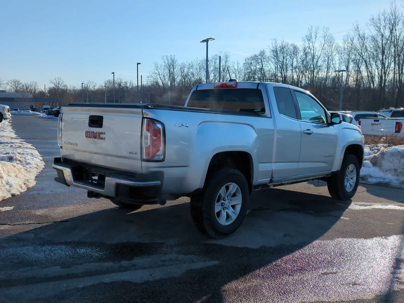 Thumbnail: 2015 GMC Canyon - 8