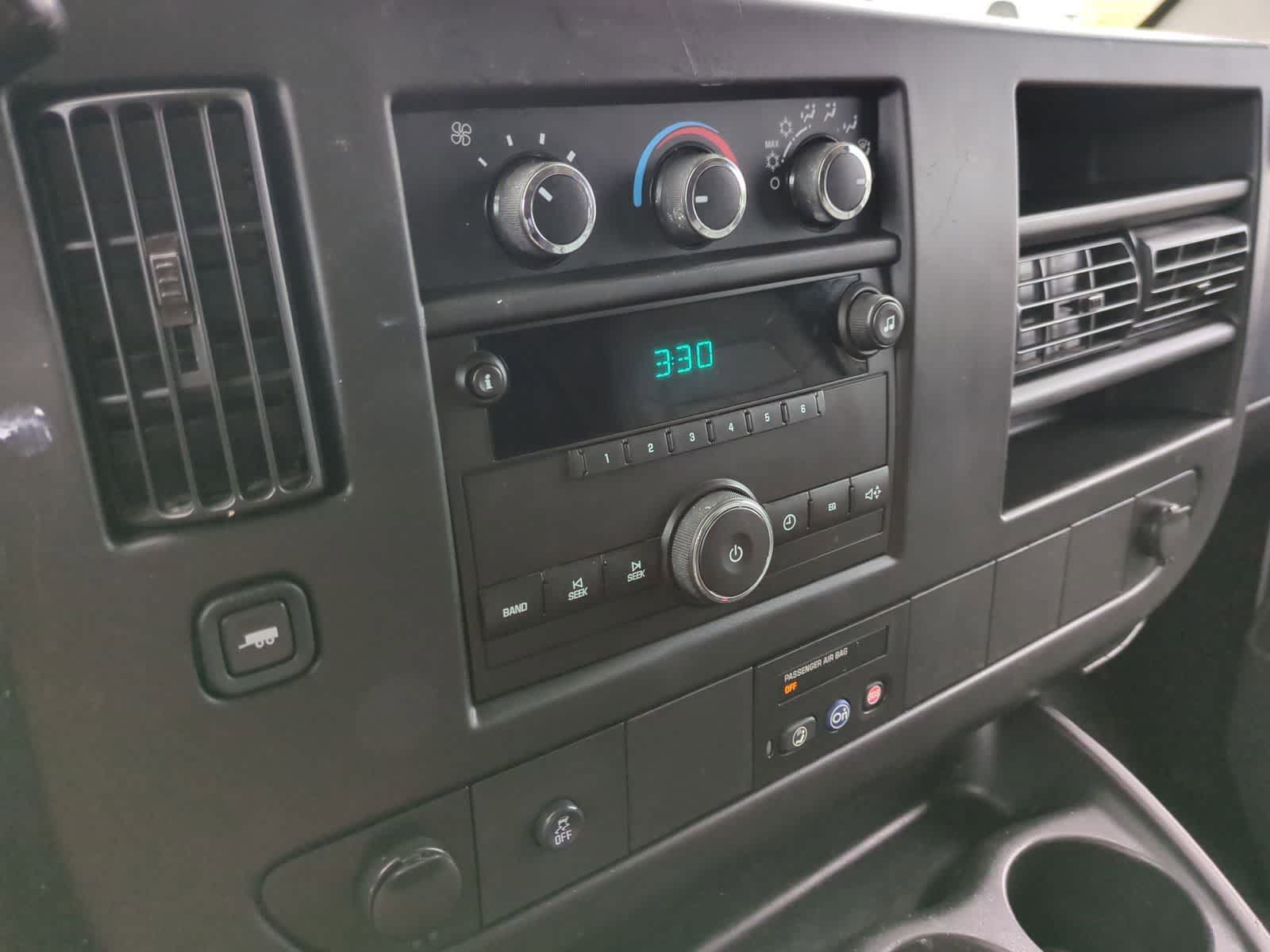 Thumbnail: 2013 Chevrolet Express - 25