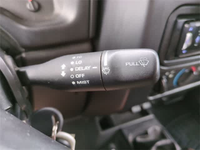 2005 Jeep Wrangler Sport 22
