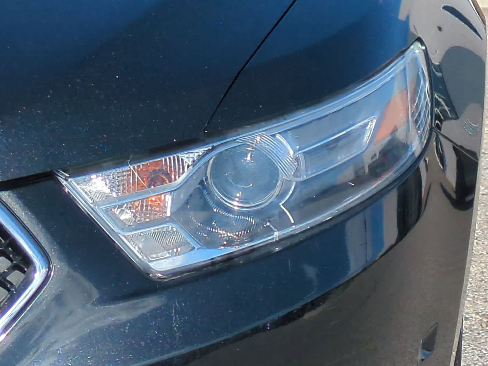 Thumbnail: 2015 Ford Taurus - 11