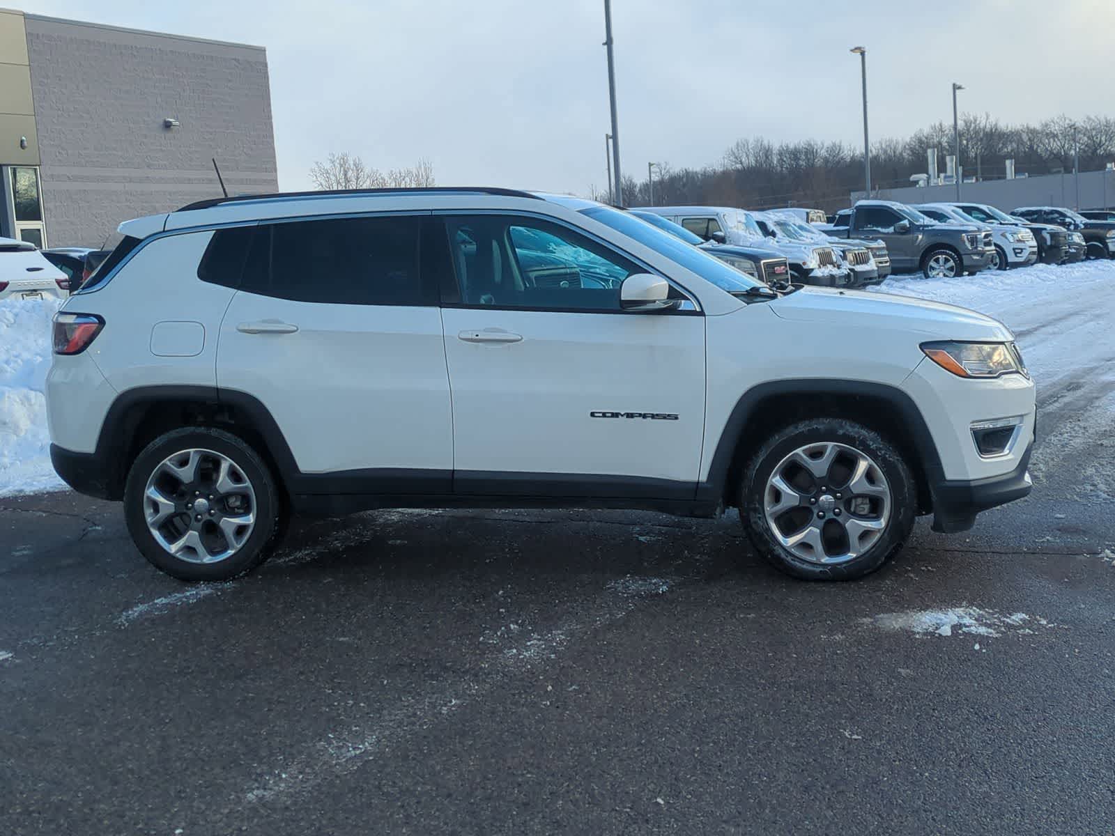 Thumbnail: 2021 Jeep Compass - 9