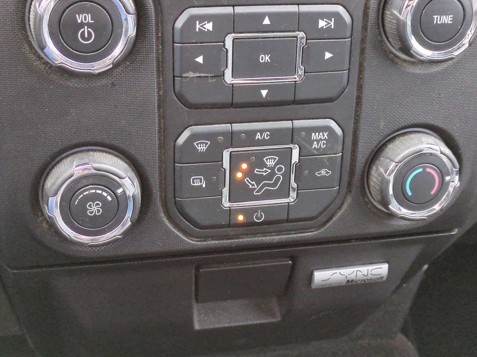 2013 Ford F-150 XLT 26