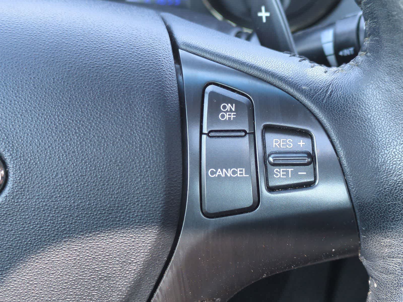 Thumbnail: 2012 Hyundai Genesis - 25