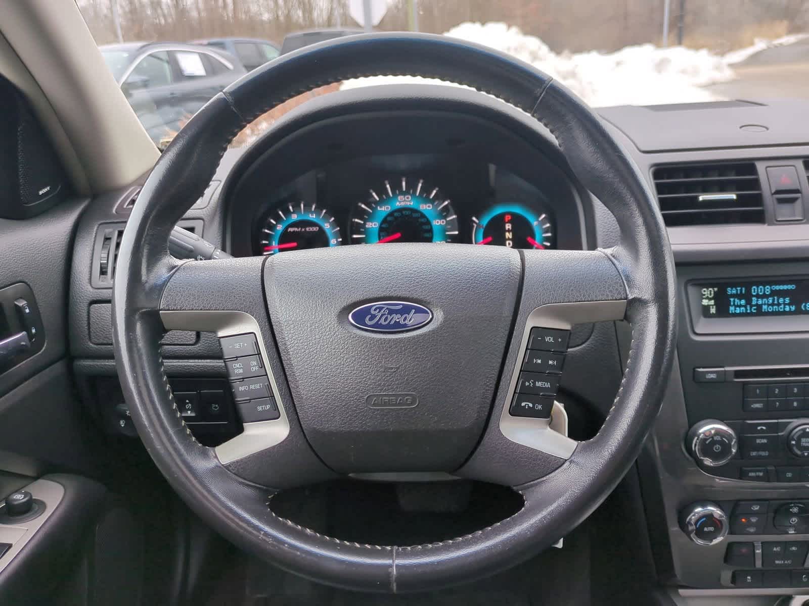 Thumbnail: 2010 Ford Fusion - 24