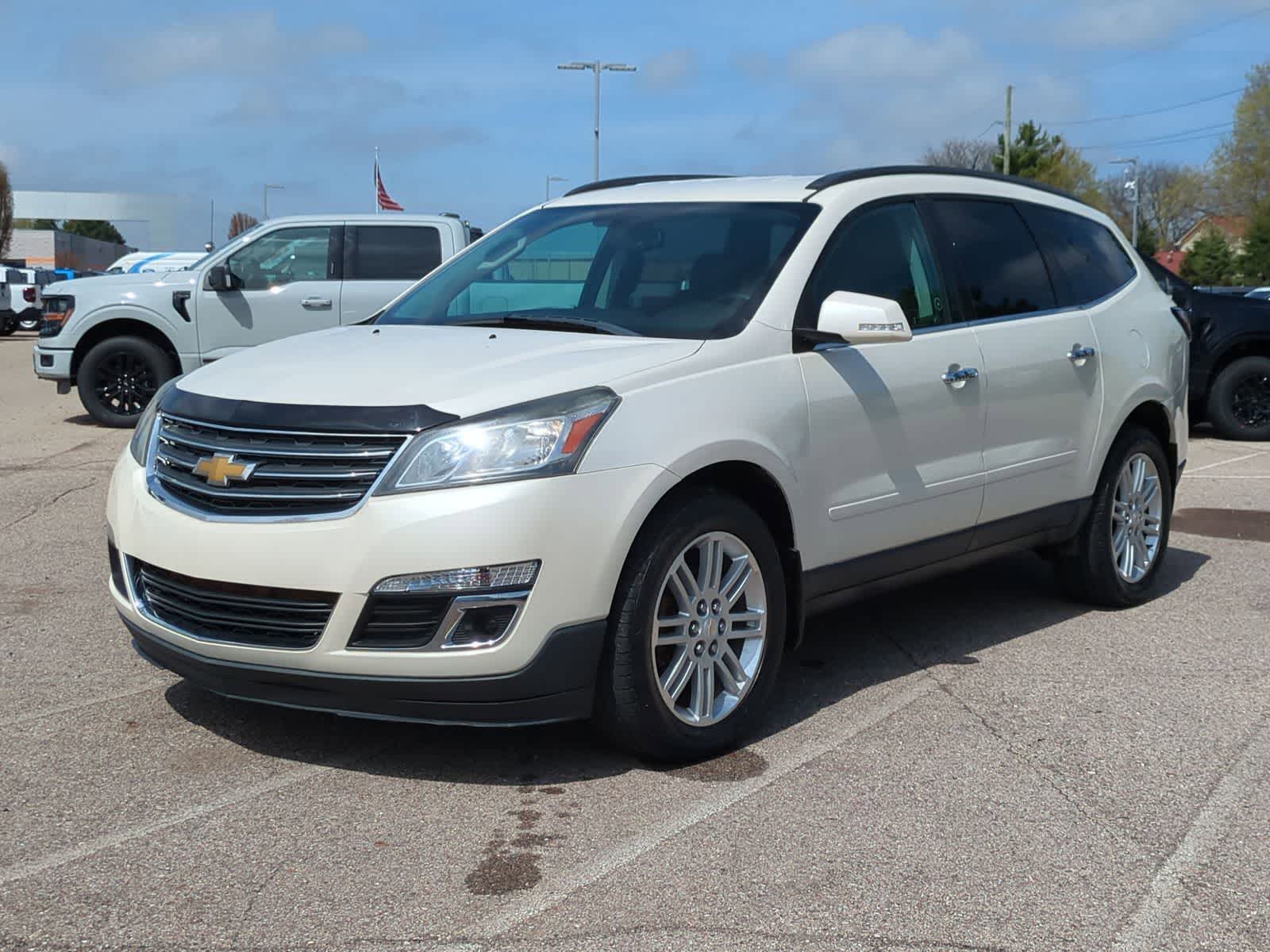 Thumbnail: 2015 Chevrolet Traverse - 4
