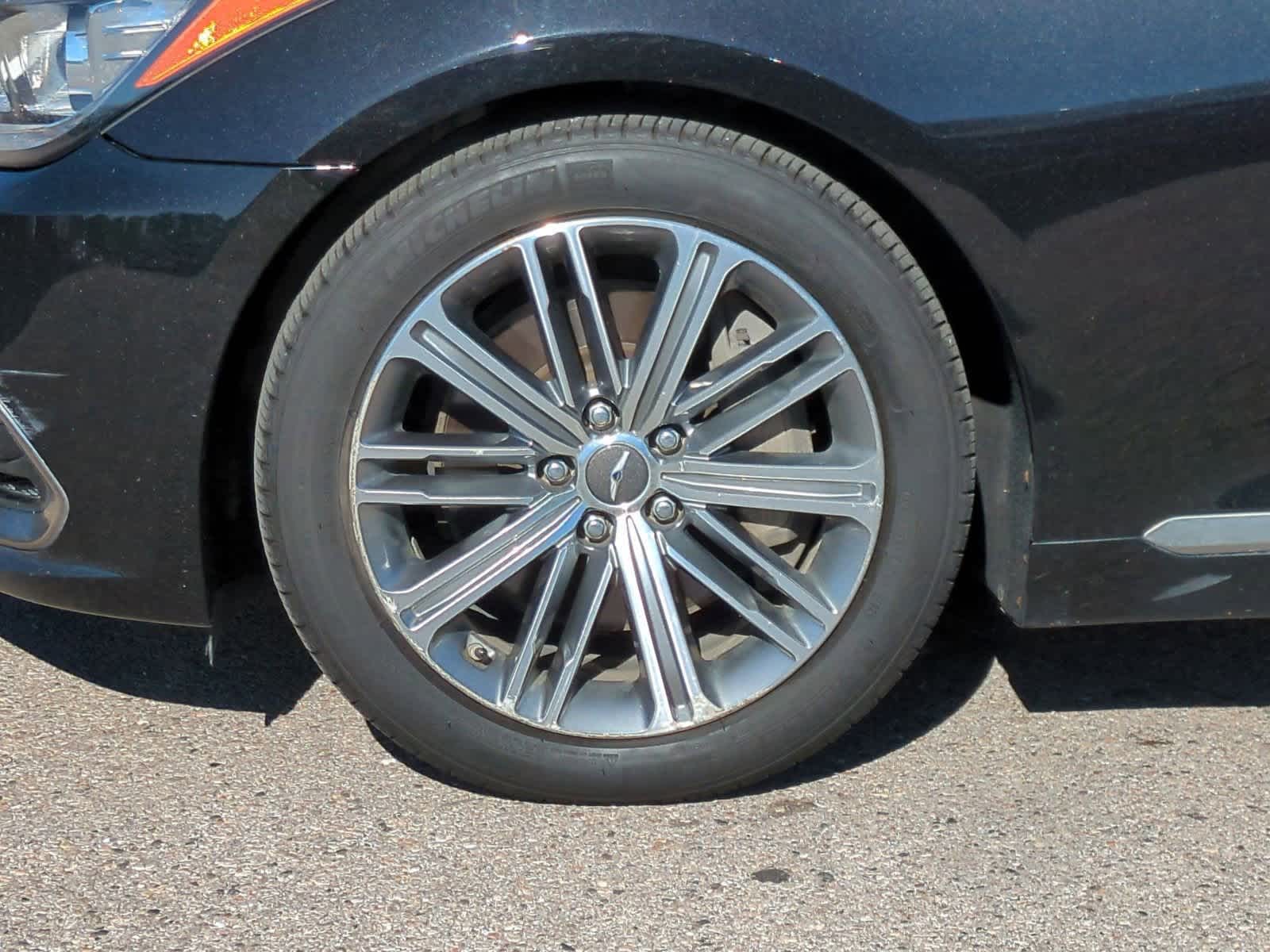 Thumbnail: 2018 Genesis G80 - 14
