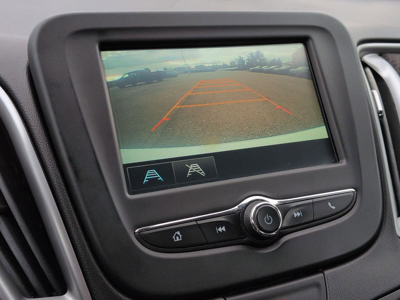 Thumbnail: 2017 Chevrolet Malibu - 29