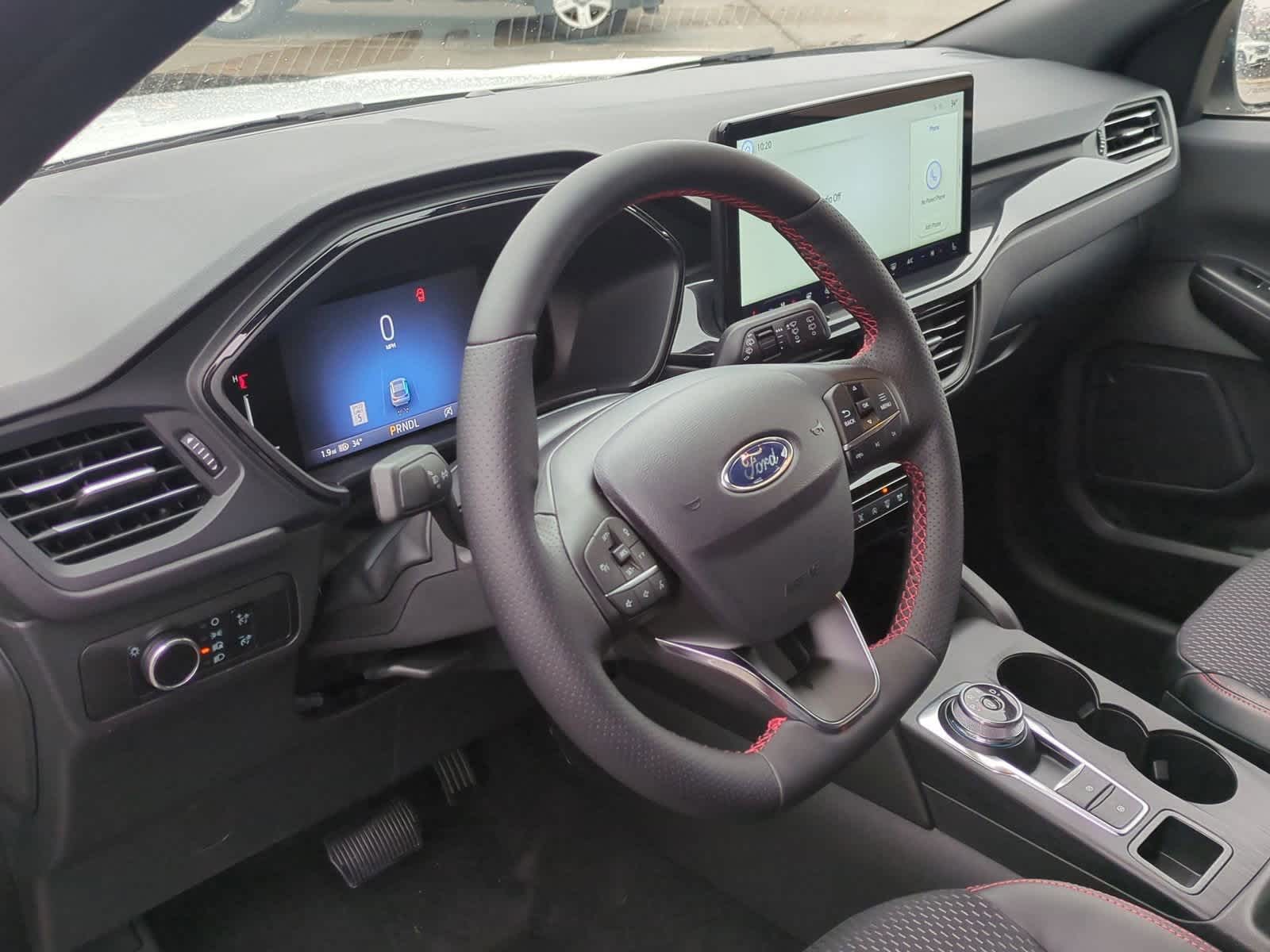 2025 Ford Escape ST-Line 10