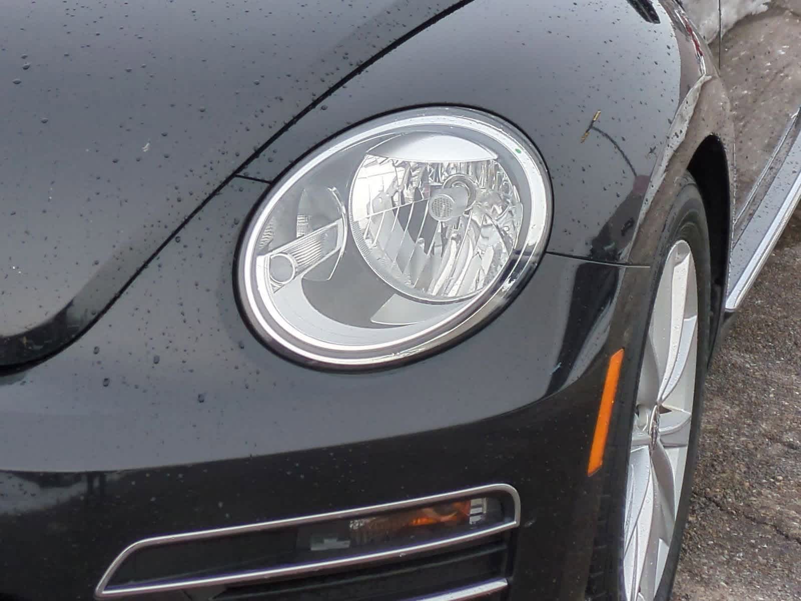 Thumbnail: 2017 Volkswagen Beetle - 12