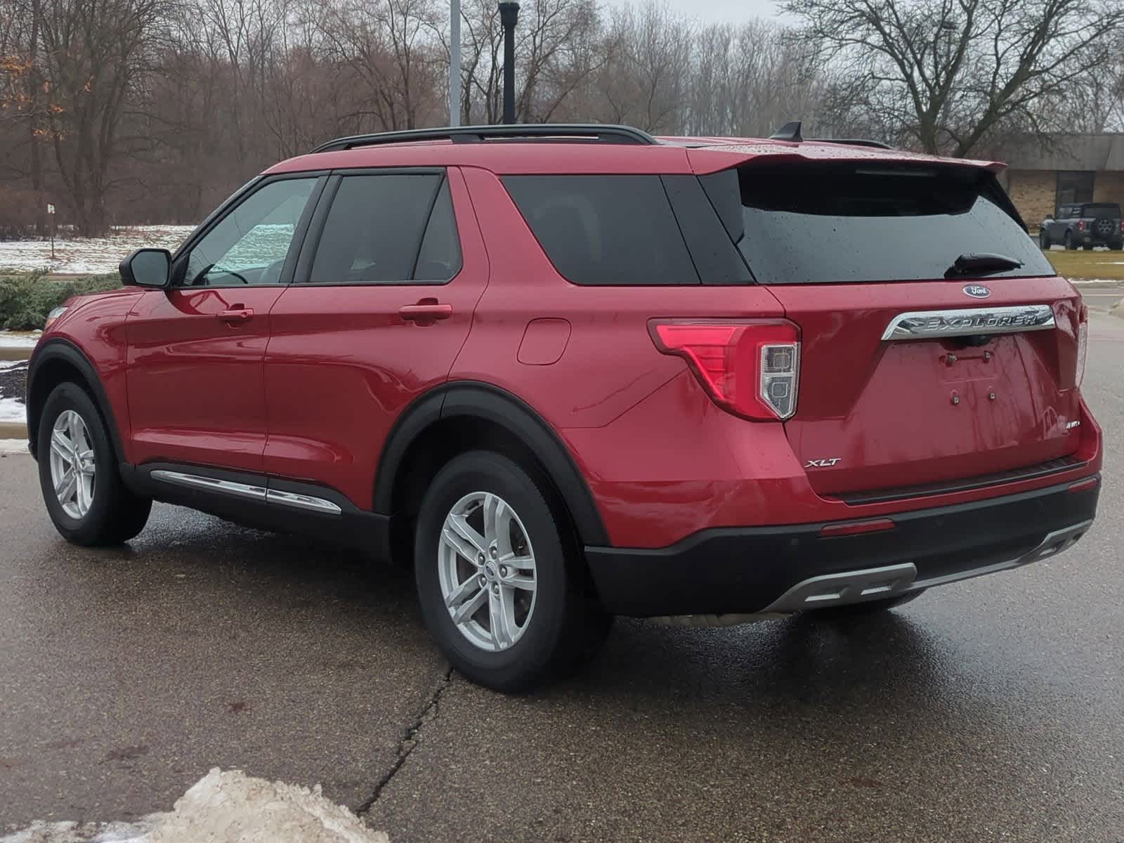 Thumbnail: 2022 Ford Explorer - 6