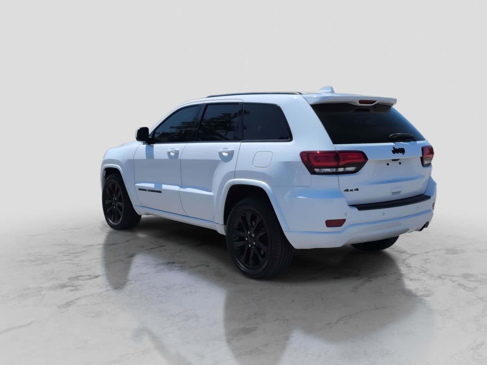 Thumbnail: 2020 Jeep Grand Cherokee - 6
