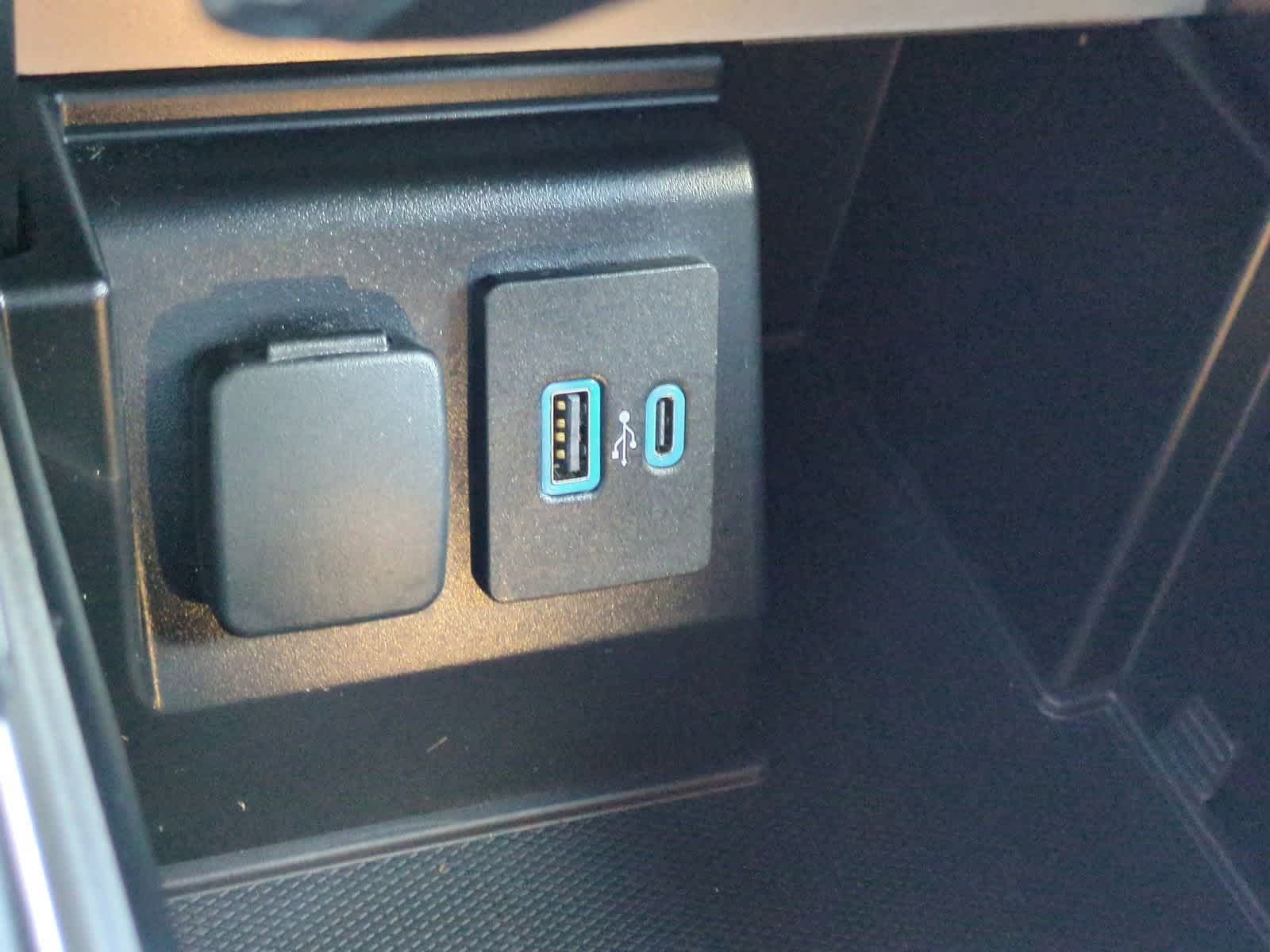 Thumbnail: 2020 Ford Explorer - 30