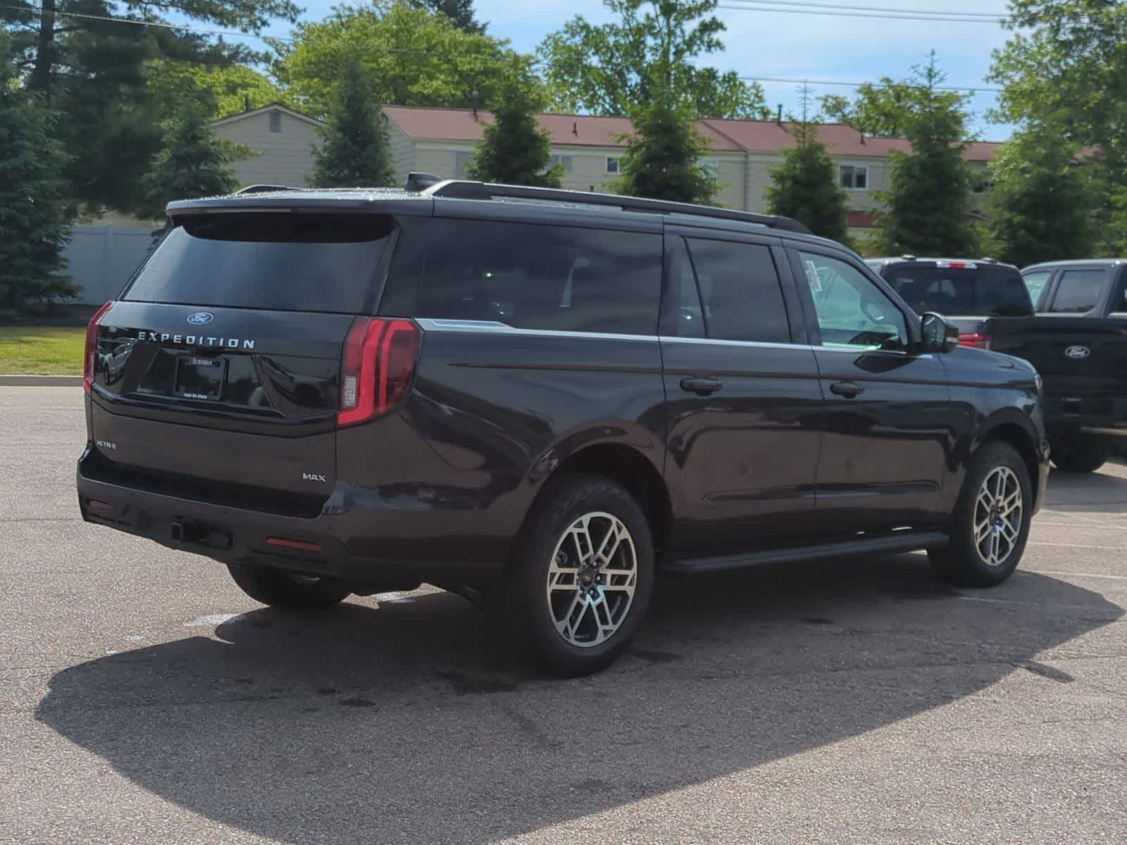 Thumbnail: 2026 Ford Expedition MAX - 8