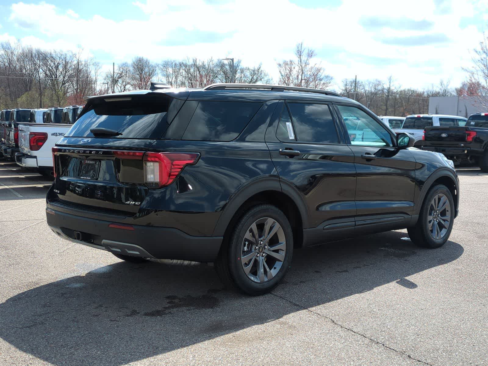 Thumbnail: 2026 Ford Explorer - 8