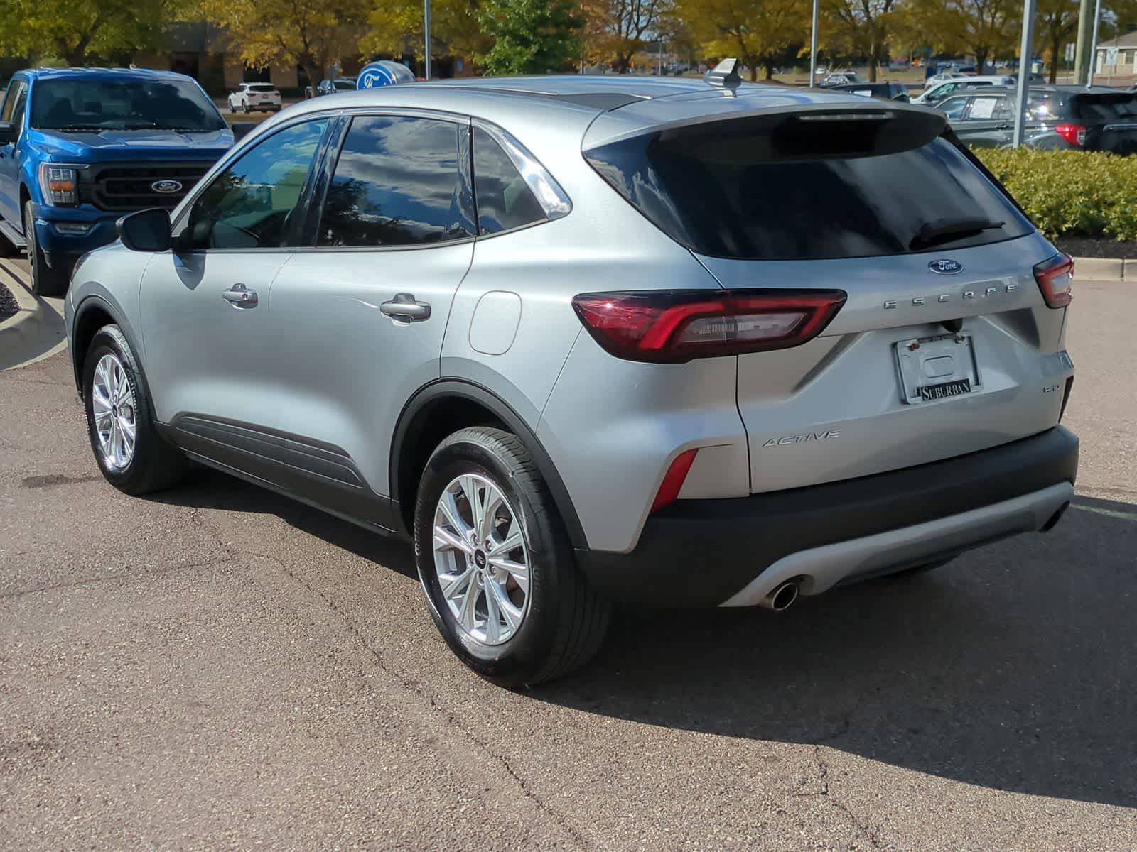 Thumbnail: 2023 Ford Escape - 6