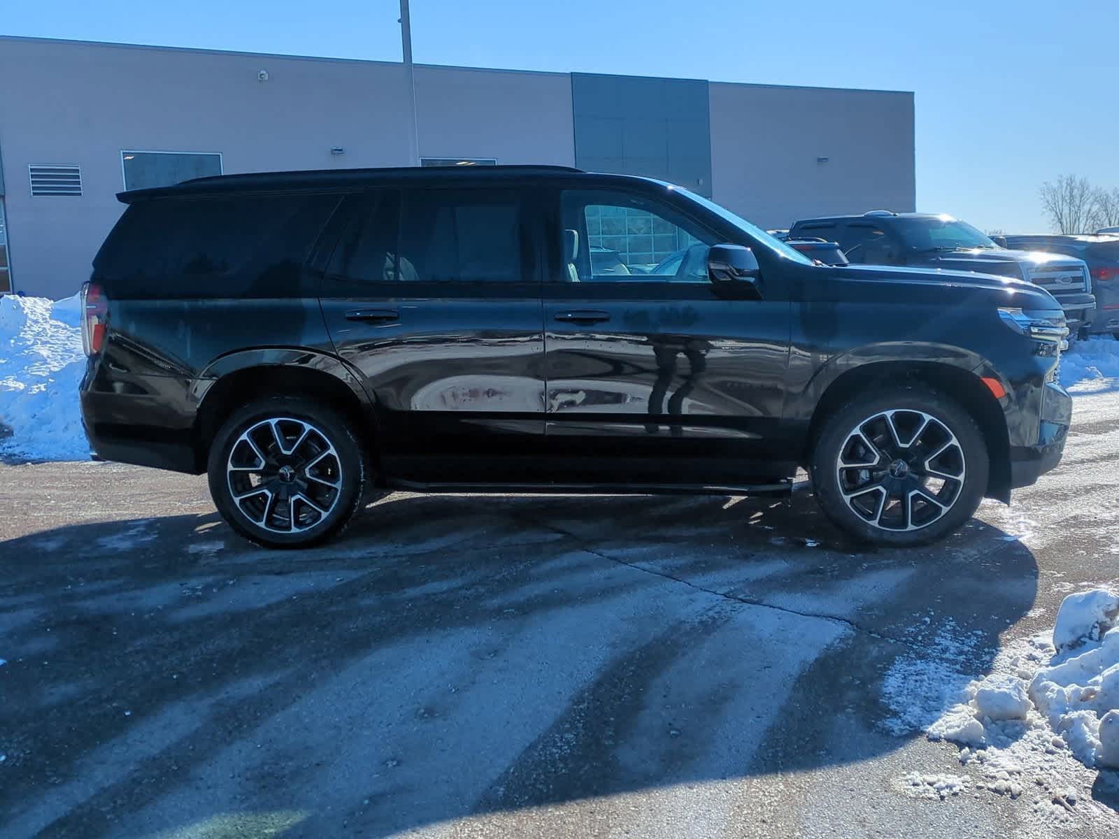 Thumbnail: 2024 Chevrolet Tahoe - 9