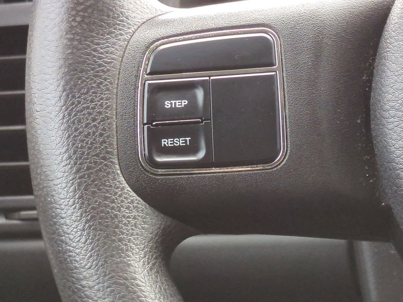 Thumbnail: 2011 Jeep Liberty - 23