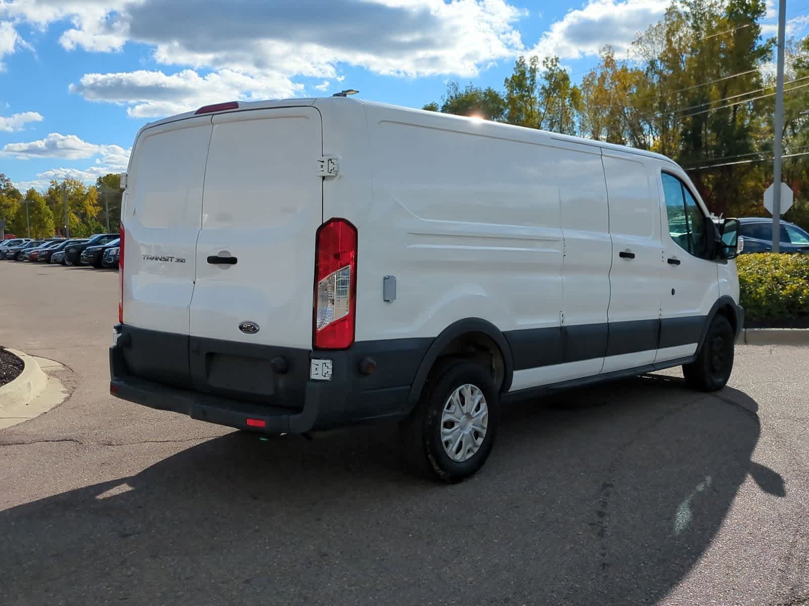 Thumbnail: 2017 Ford Transit Series - 8