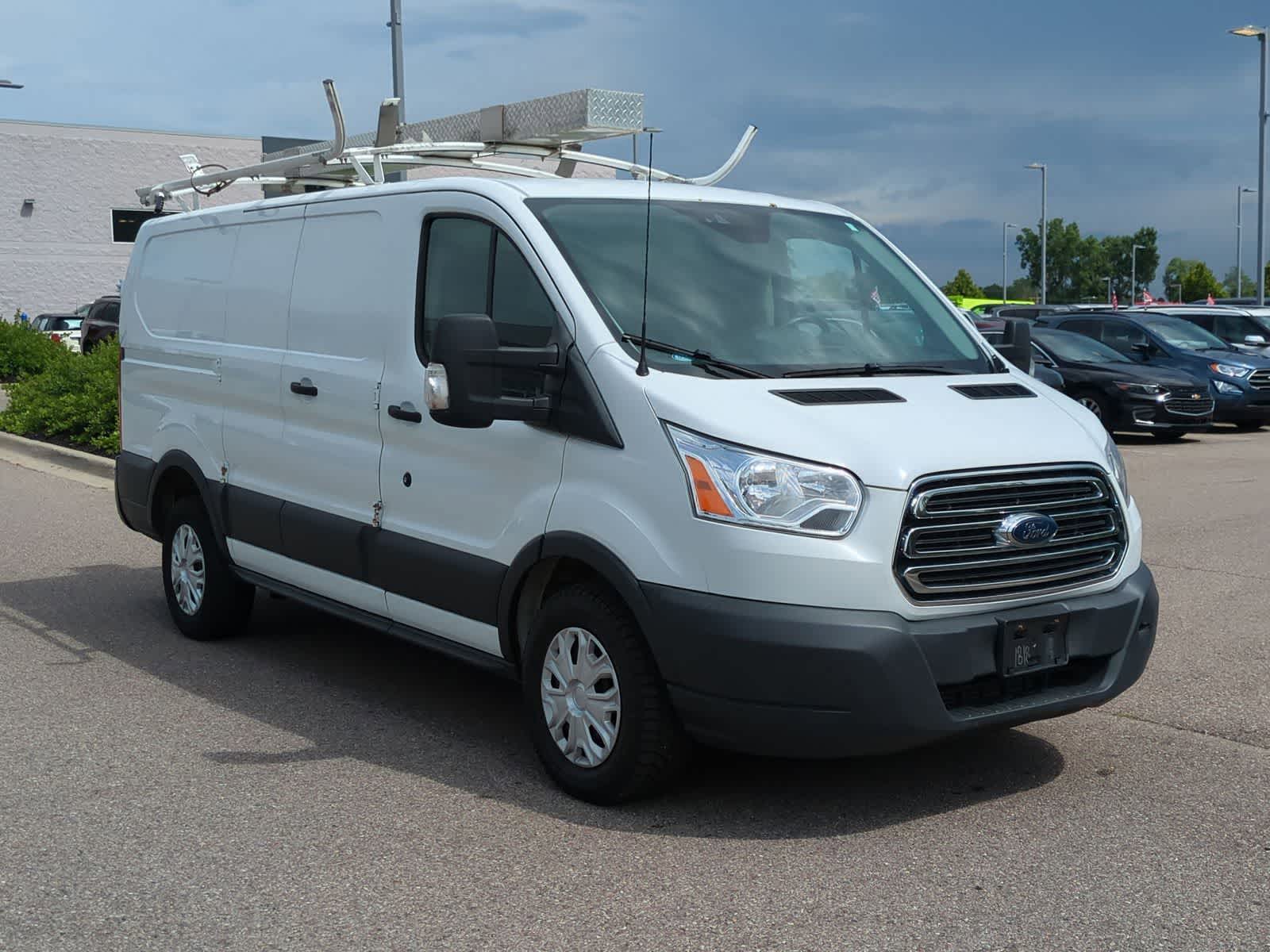 Thumbnail: 2018 Ford Transit Series - 2