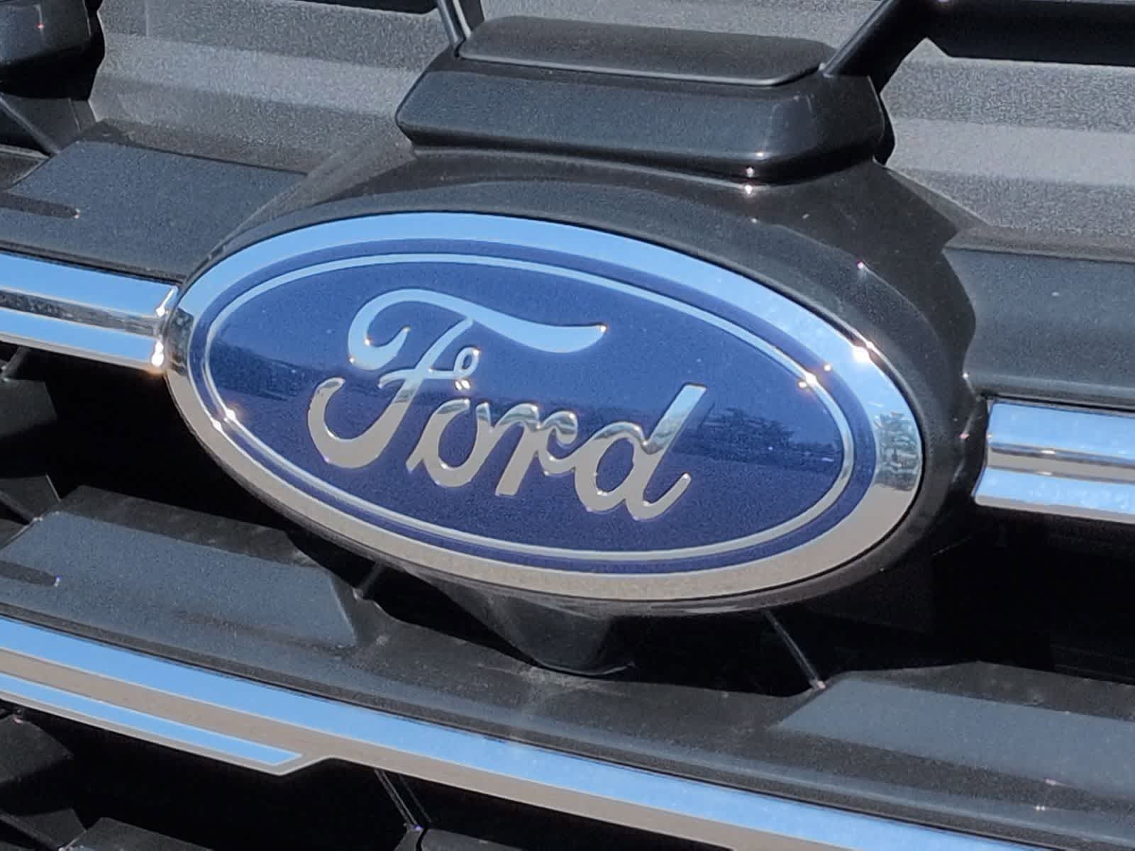 Thumbnail: 2026 Ford Explorer - 12