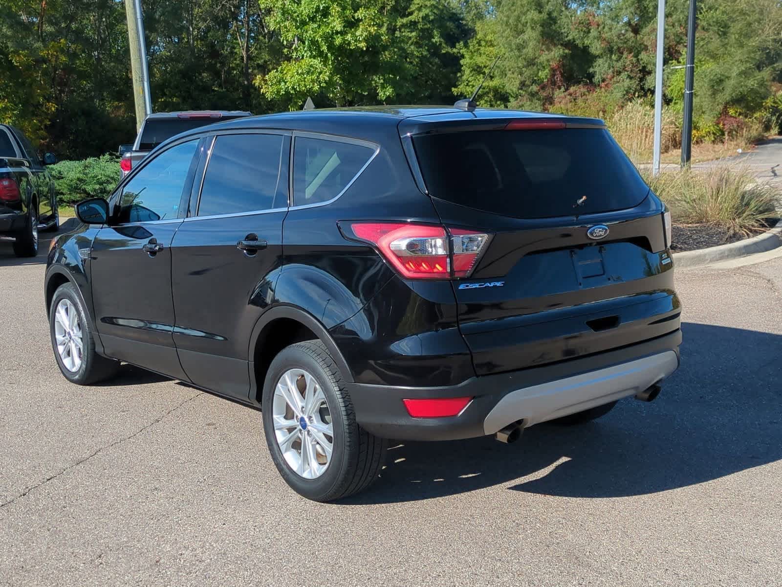 Thumbnail: 2017 Ford Escape - 6