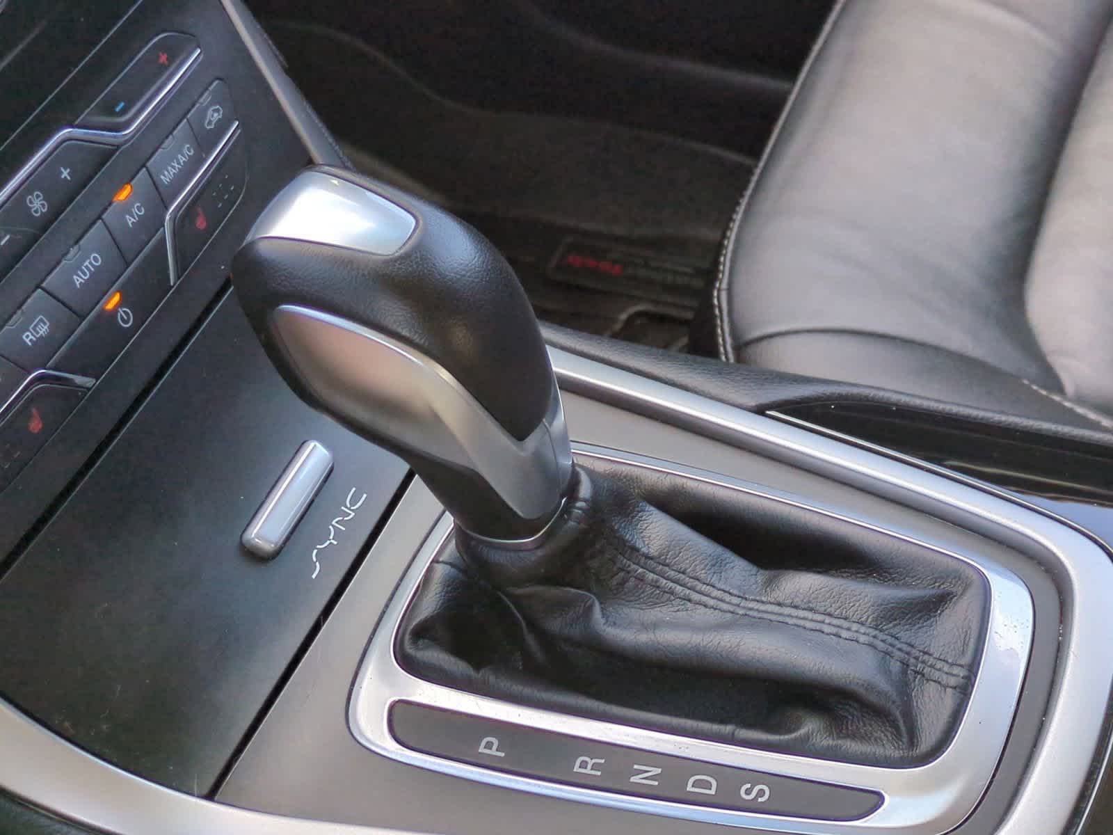 Thumbnail: 2015 Ford Edge - 30