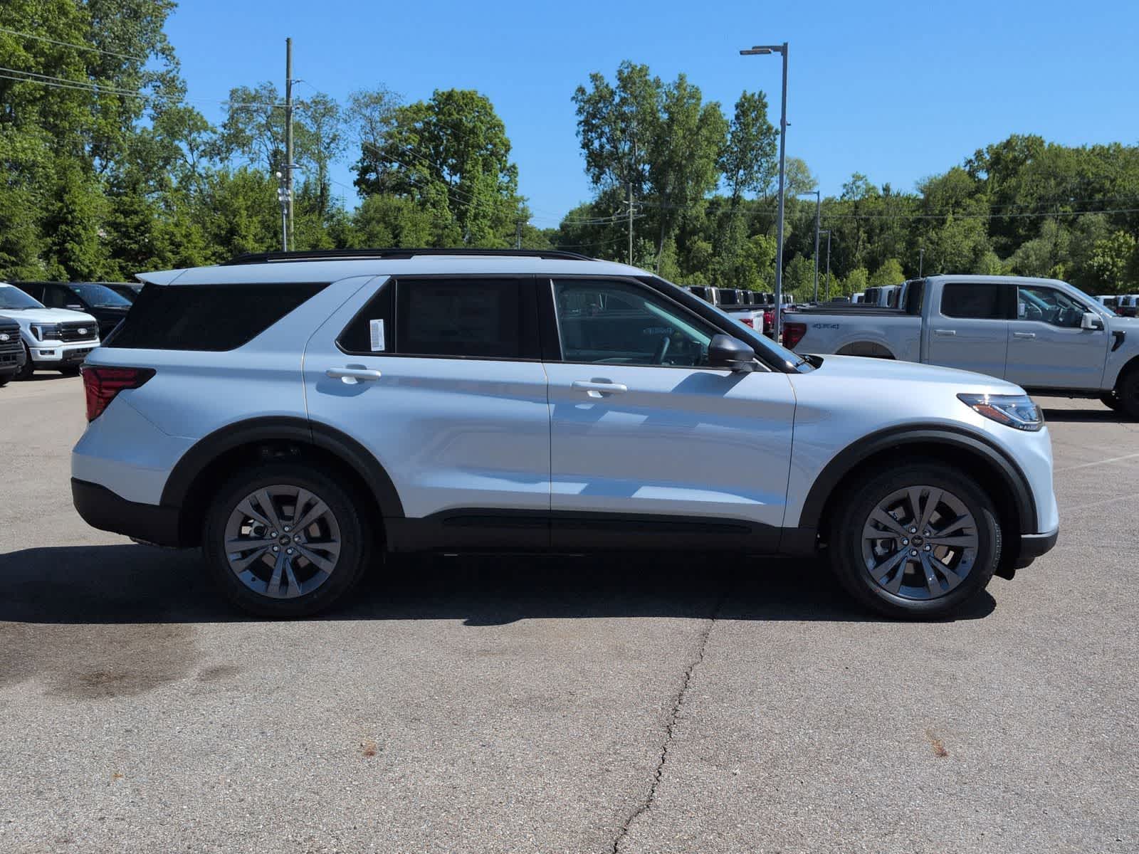 Thumbnail: 2026 Ford Explorer - 7