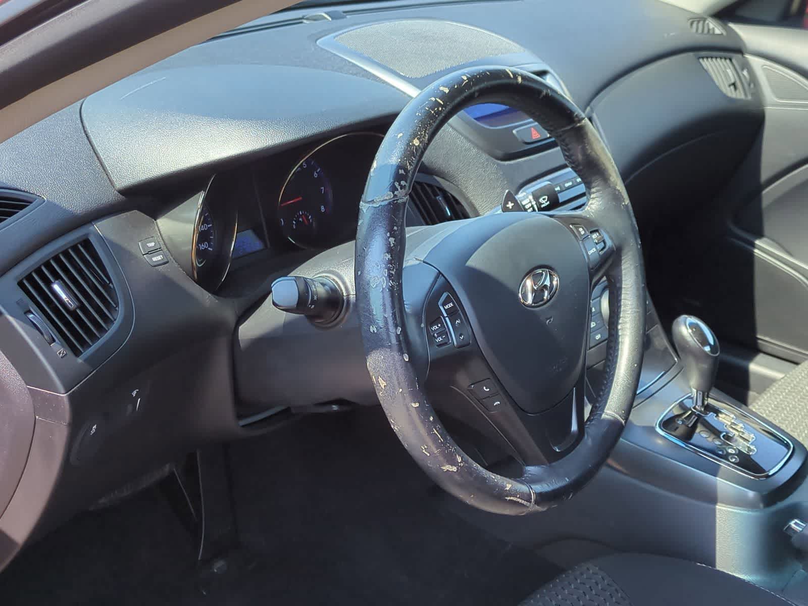 Thumbnail: 2012 Hyundai Genesis - 10