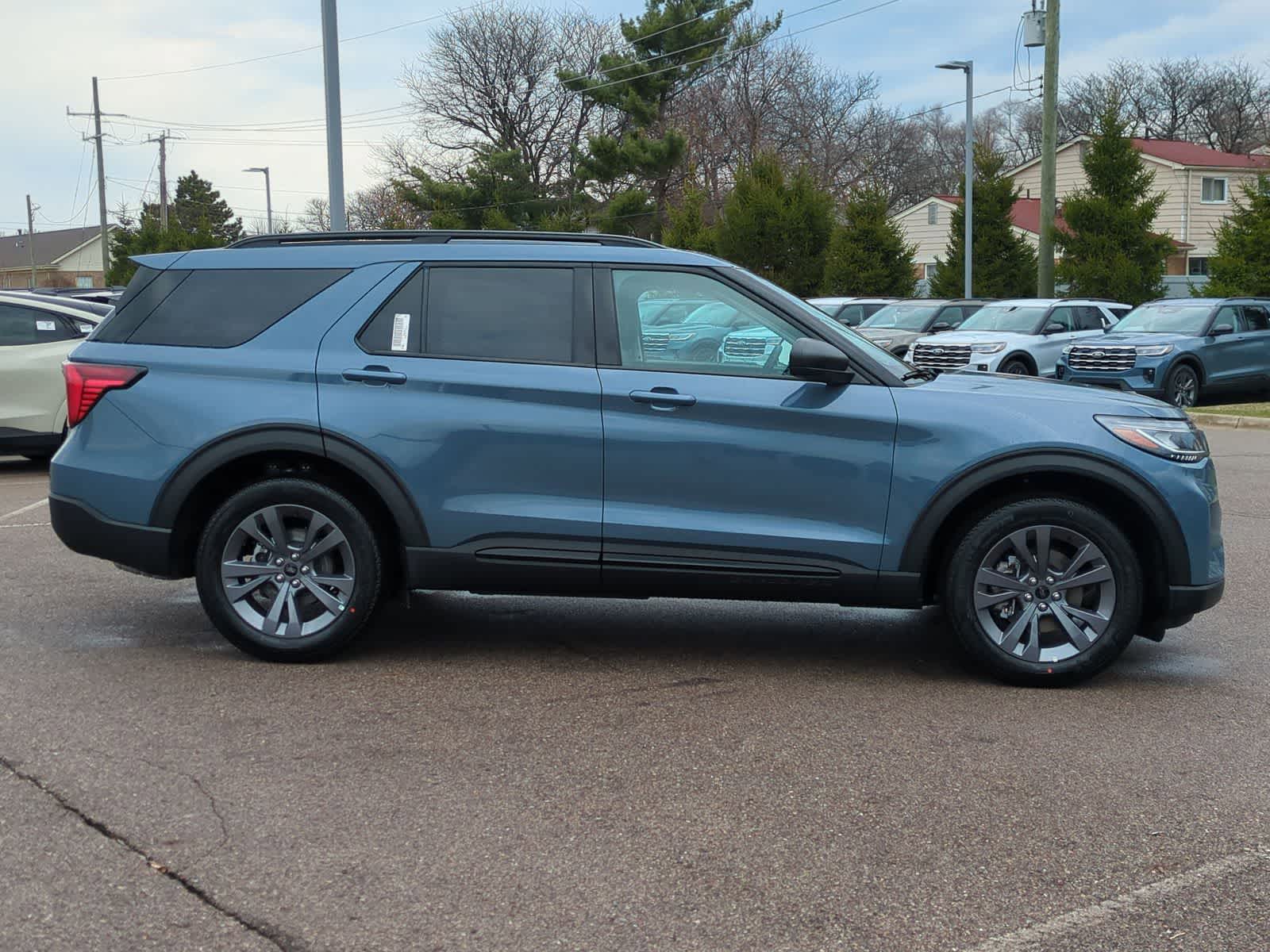 Thumbnail: 2026 Ford Explorer - 9