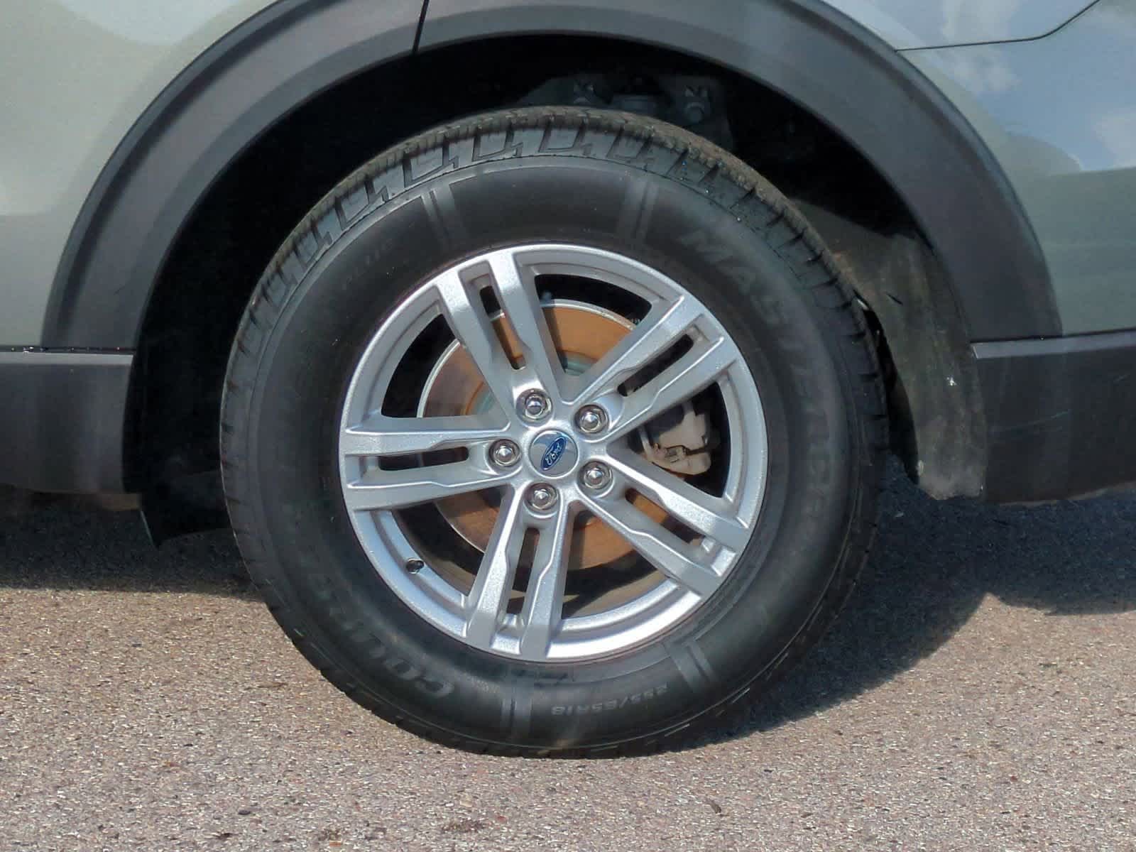 Thumbnail: 2020 Ford Explorer - 14